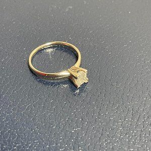 White Gold - Dimond Ring